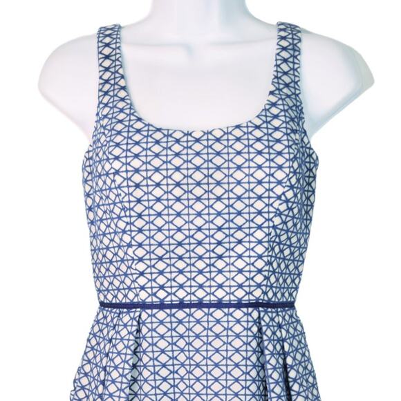 Shoshanna Fit & Flare Mini Dress Embroidered Blue on White Lattice Geo - Picture 9 of 9